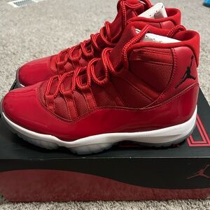 Men’s Air Jordan Retro 11 “Win Like ‘96” Red and White Sneakers